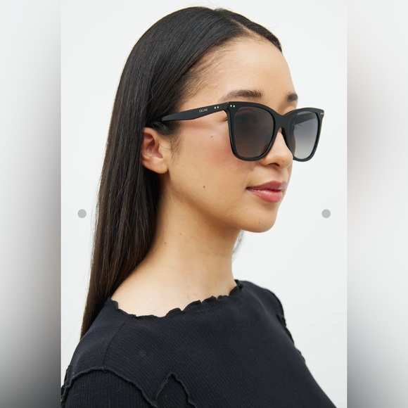 Celine Black Acetate Frame Polarized Oversized Square
Sunglasses- CL401341 - Picture 2 of 11